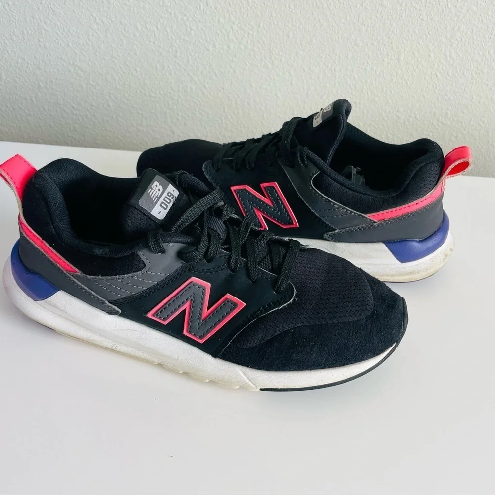 New Balance 009 women size 7